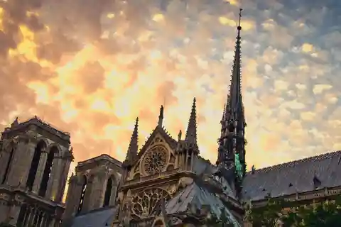 París: Catedral de Notre Dame con un experto - Grupo reducido