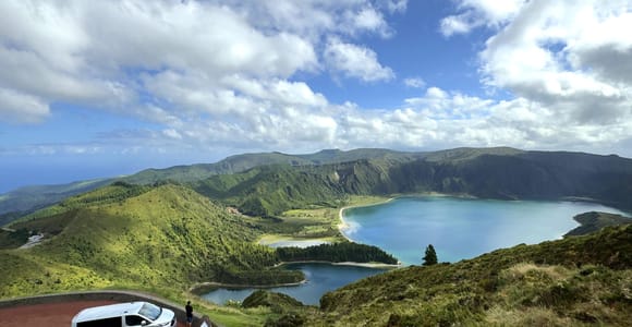São Miguel West: Sete Cidades & Fogo Lake Van Tour and Lunch