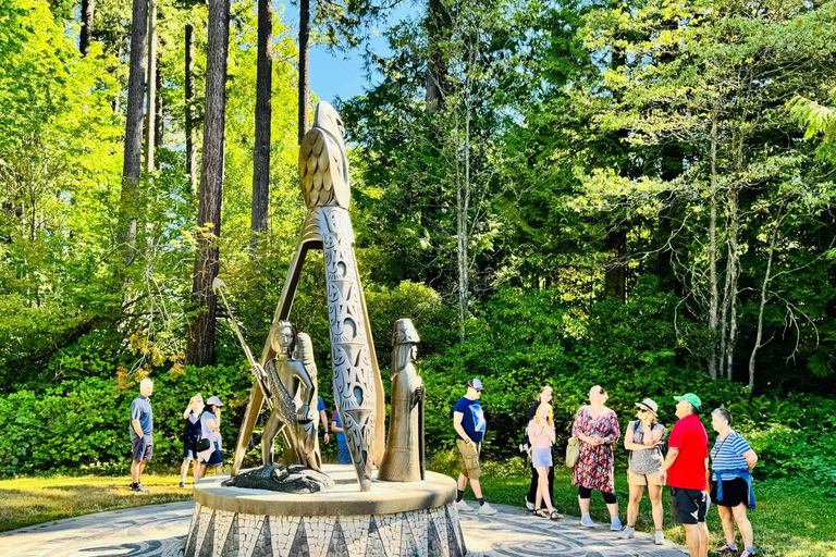 Vancouver: Stanley Park Trolley Hop On Hop Off Shuttle Stanley Park: Classic Trolley Shuttle 2 Day Pass