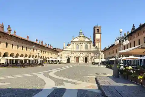 Privétour door Vigevano: de meesterwerken van Leonardo en Bramante