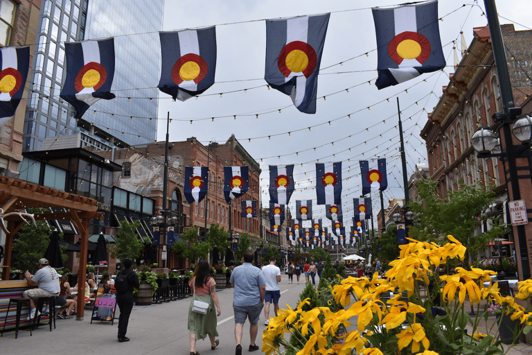 Denver: Downtown Highlights Guided Tour with Optional Pickup