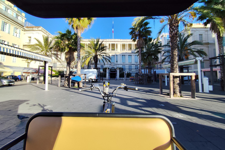 Nizza: tour della città in famiglia in bicicletta Taxi elettrico (4 posti)