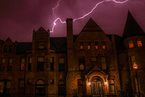 Detroit: Ghosts and Spirits Haunted Walking Tour