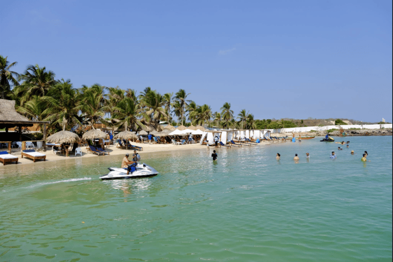 PALMARITO BEACH, Pasadia Tierra Bomba