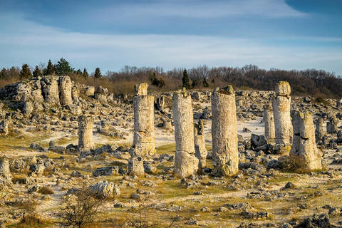 Prywatna całodniowa wycieczka: Aładża, Kamczia, Warna, Pobiti KamaniWycieczka całodniowa: Aładża, Kamczia, Warna, Pobiti Kamani i więcej