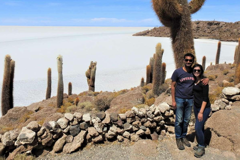 Uyuni: Tour di un giorno intero delle Saline con vino al tramonto