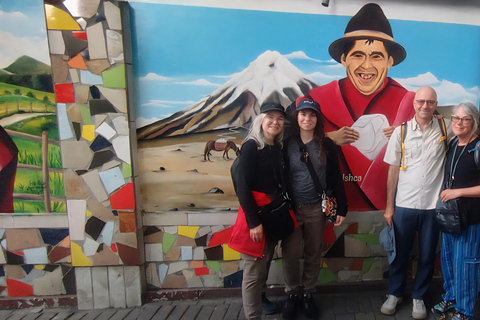 Quito: La Mariscal and La Floresta Walking Tour
