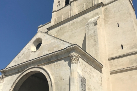 Avignon : visite des places emblématiquesVisite guidée en français