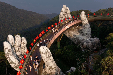 Da Nang: Biglietto d&#039;ingresso al Sun World Ba Na Hills con la funiviaBiglietto di andata e ritorno per la funivia per stranieri