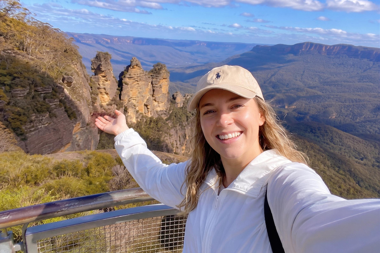 Sydney: Blue Mountains Day Tour with Scenic World Ticket Join in Benz Group ( Group of 13 )