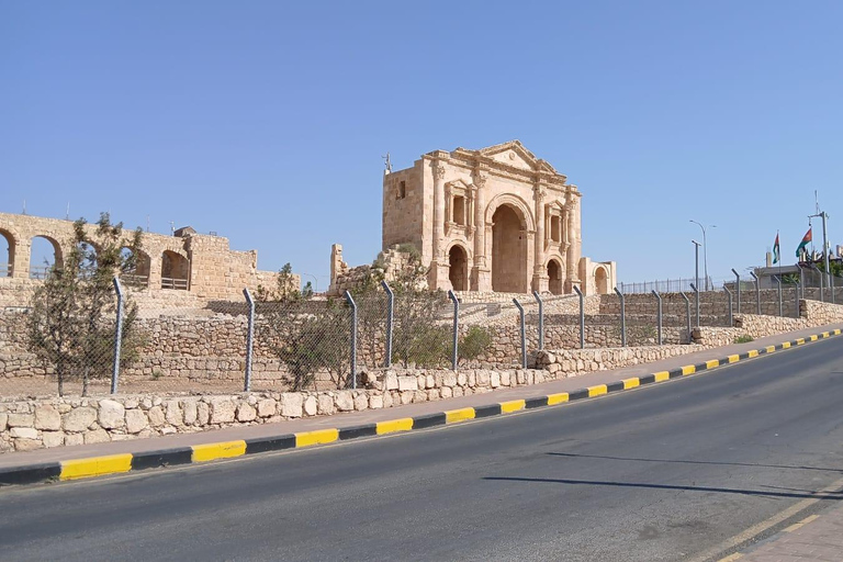 Amman Jerash: Tour of Ancient Roman Ruins Jerash 5 hours with lunch