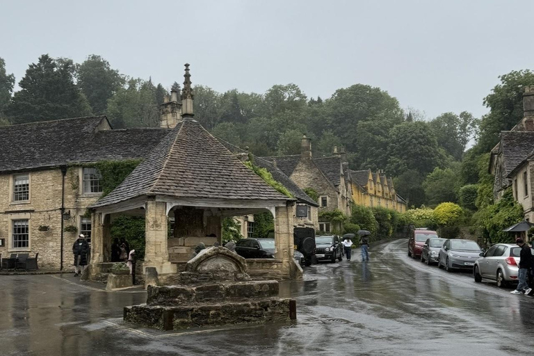 London: Stonehenge, Bath, & Castle Combe Small Group Tour