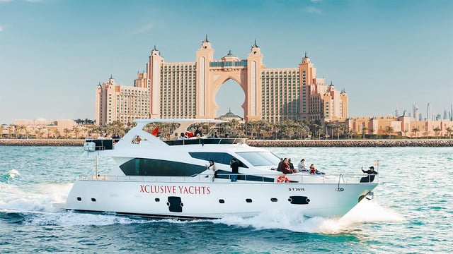 Marina de Dubaï : excursion en yacht avec petit-déjeuner ou barbecue en option