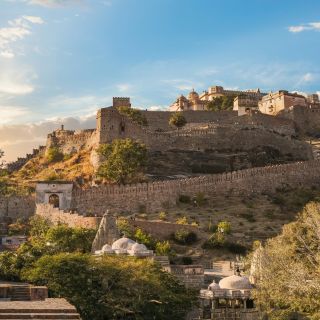 Udaipur: Private Tour of Kumbhalgarh and Ranakpur with Lunch