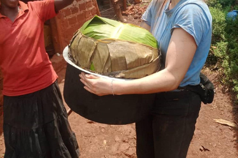 Kampala: Katanga Slums, Equator, and Community Walk Tour