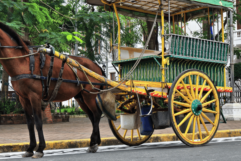 MANILA: HISTORYCZNA PRZEJAŻDŻKA KALESĄ W INTRAMUROSTYLKO WYCIECZKA KALESA