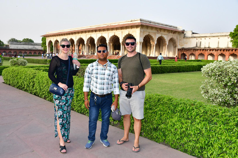 Delhi: 6-Day Golden Triangle Tour with Varanasi Tour without Hotels