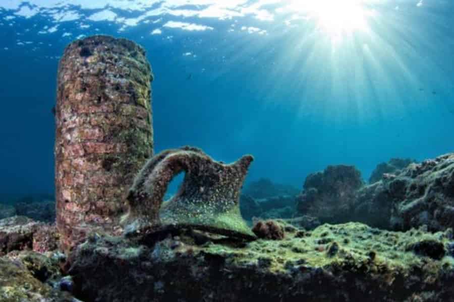 Baia: Schnorchelerlebnis mit römischen Ruinen. Foto: GetYourGuide Baia: Schnorchelerlebnis mit römischen Ruinen. Foto: GetYourGuide