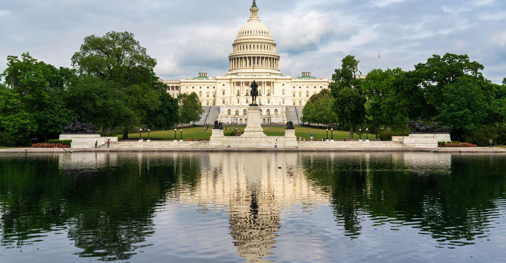 From NYC: Washington & Philadelphia Full Day Guided Tour