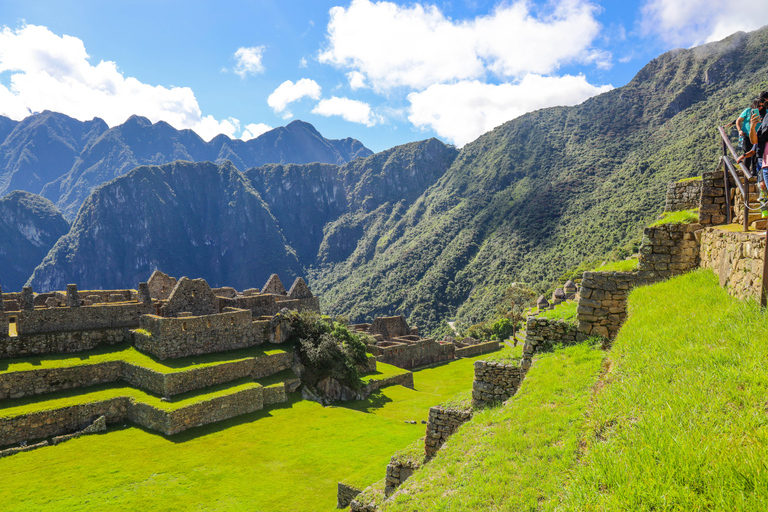 Cusco : Circuit du Machu Picchu 2, excursion d&#039;une journée avec transferts en trainCircuit sans billet pour le Machu Picchu