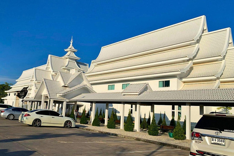 Chiang Mai: Weiße, blaue und große Buddha-Tempel in Chiang Rai