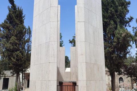 Santiago du Chili : Cimetière général avec un guide expert en histoire locale