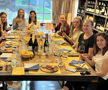 Como: Wine Tasting Experience with Cheese and Cold Cuts