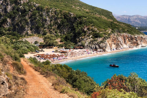 Fuga para a praia de Gjipe: Traslado particular de Tirana, Durres