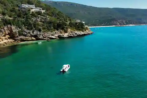 Arrábida: Boat Tour Experience / Lisbon Transfer available