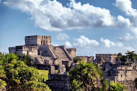 Tulum: Highlights tour with cenote & jungle village. German tour guide. Tulum highlights half-day option with pick-up available from Cancun area