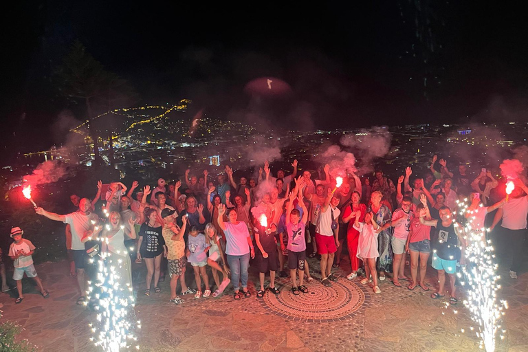 Alanya: Night Safari and Disco Boat Tour with Dinner