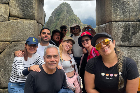 Cusco 4-d | Rainbow Mountain & Machu Picchu | All included Cusco 4-d + 2⭐Hotel | Rainbow Mountain & Machu Picchu