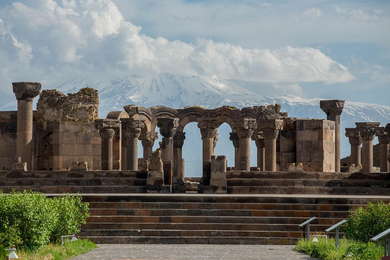 Yerevan: Excursão de um dia a Zvartnots e Ejmiatsin com almoço