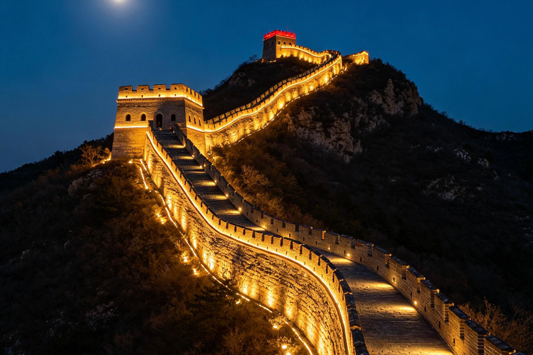 Beijing: Great Wall & Gubei Water Town Day to Night Tour Private Group Gubei Water Town & Simatai Great Wall Day Trip