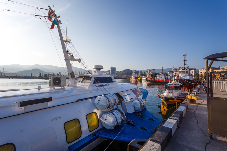 Wspólny transfer do Batumi z MestiiMestia - Batumi transfer dzielony