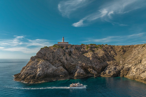 Cala Ratjada: Båtutflykter på eftermiddagen med drycker och snacks