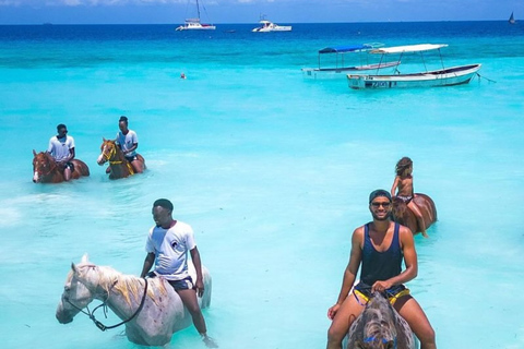 Zanzibar: Ridtur och dhow-kryssning i solnedgångenGrupp på 5 eller fler