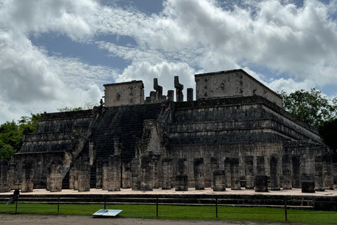 Chichen Itza: Private tour (Lunch in Valladolid & Cenote)