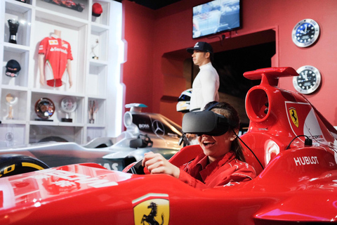 Singapura: Bilhete de entrada para o museu de cera Madame TussaudsBilhete Standard + Marvel Universe 4D + Corrida VR