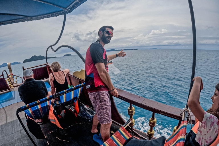 Z Koh Chang: 4 wyspy Snorkel &amp; Beach Tour dużą łodziąRejs wycieczkowy na 4 wyspy: Z transferem do hotelu