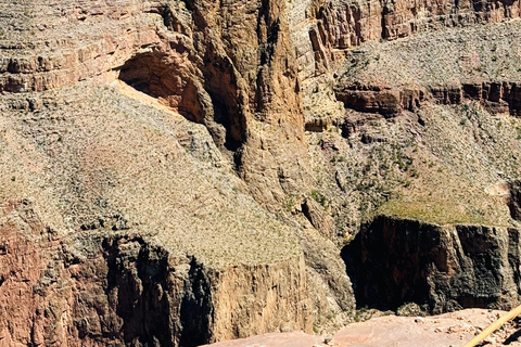 Visite sur les fantômes, le Grand Canyon et les 7 montagnes magiques