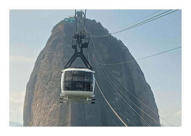 Rio de Janeiro: Sugarloaf Mountain and Urca hills Tour