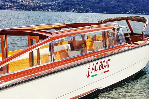 Rondvaart vanuit Menaggio per klassieke Venetiaanse houten limousine