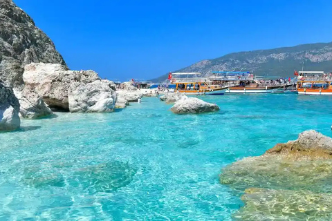 Suluada: Crystal Bays Boat Trip with Lunch