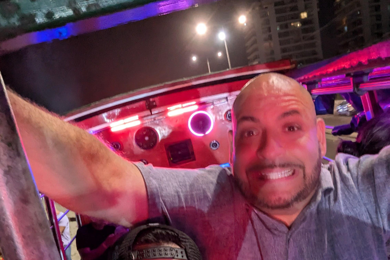 Cartagena: Chiva Party Bus, Dinner, Dance Lesson, & Club