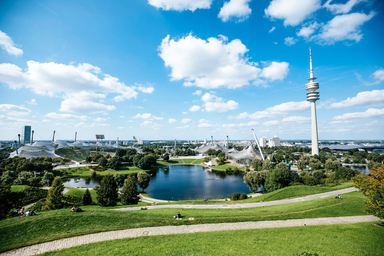 Munich: Private City Highlights Driving Tour with Pickup
