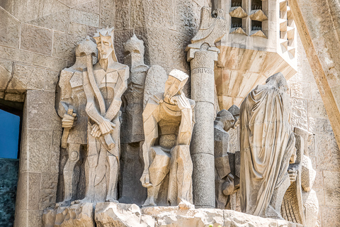 Barcelona: Sagrada Família Skip the Line Tour & EintrittskarteTour auf Spanisch