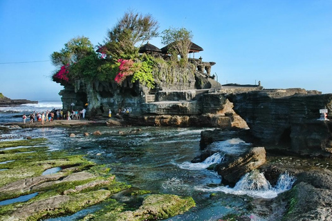 巴厘岛塔曼阿尤恩和塔纳洛特日落之旅