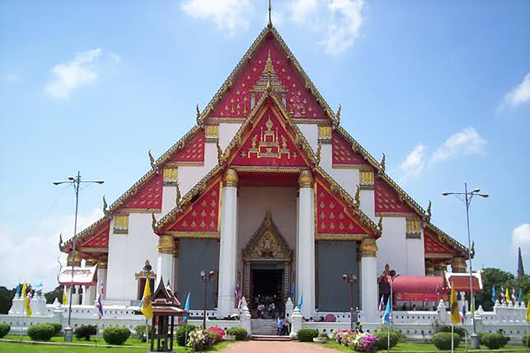 Ayutthaya 7 Temples Tour with Train, VIP Van, & Lunch