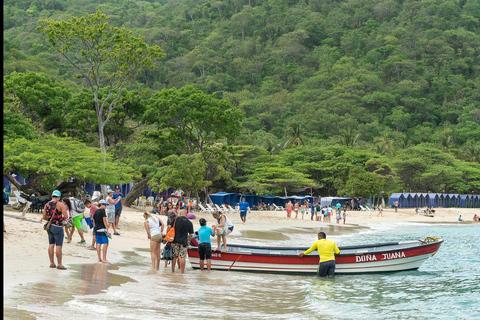 Park Tayrona: Wycieczka grupowa na plażę Crystal Beach